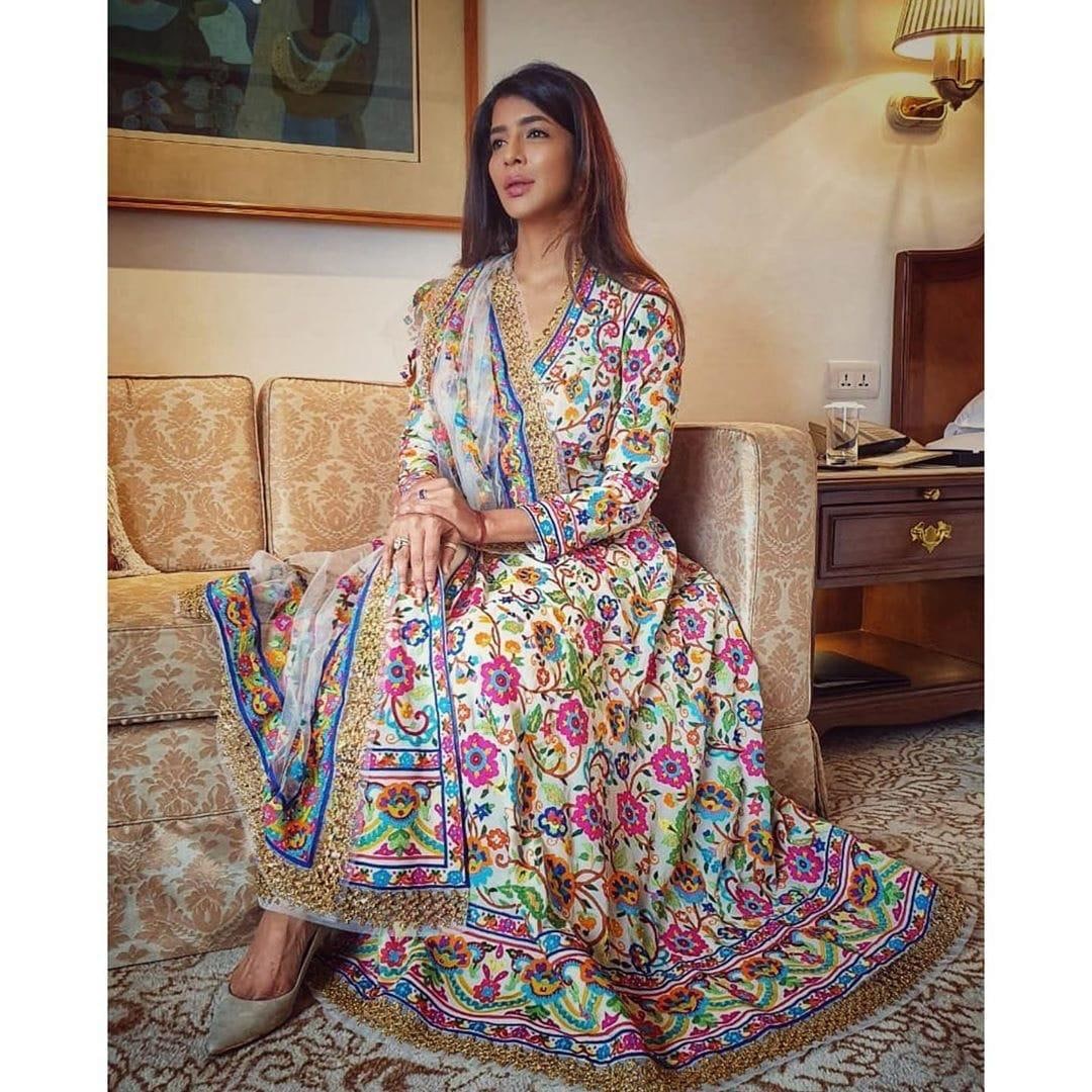 Audacious Party Wear Gown Salwar Suits Dress In Low Rate