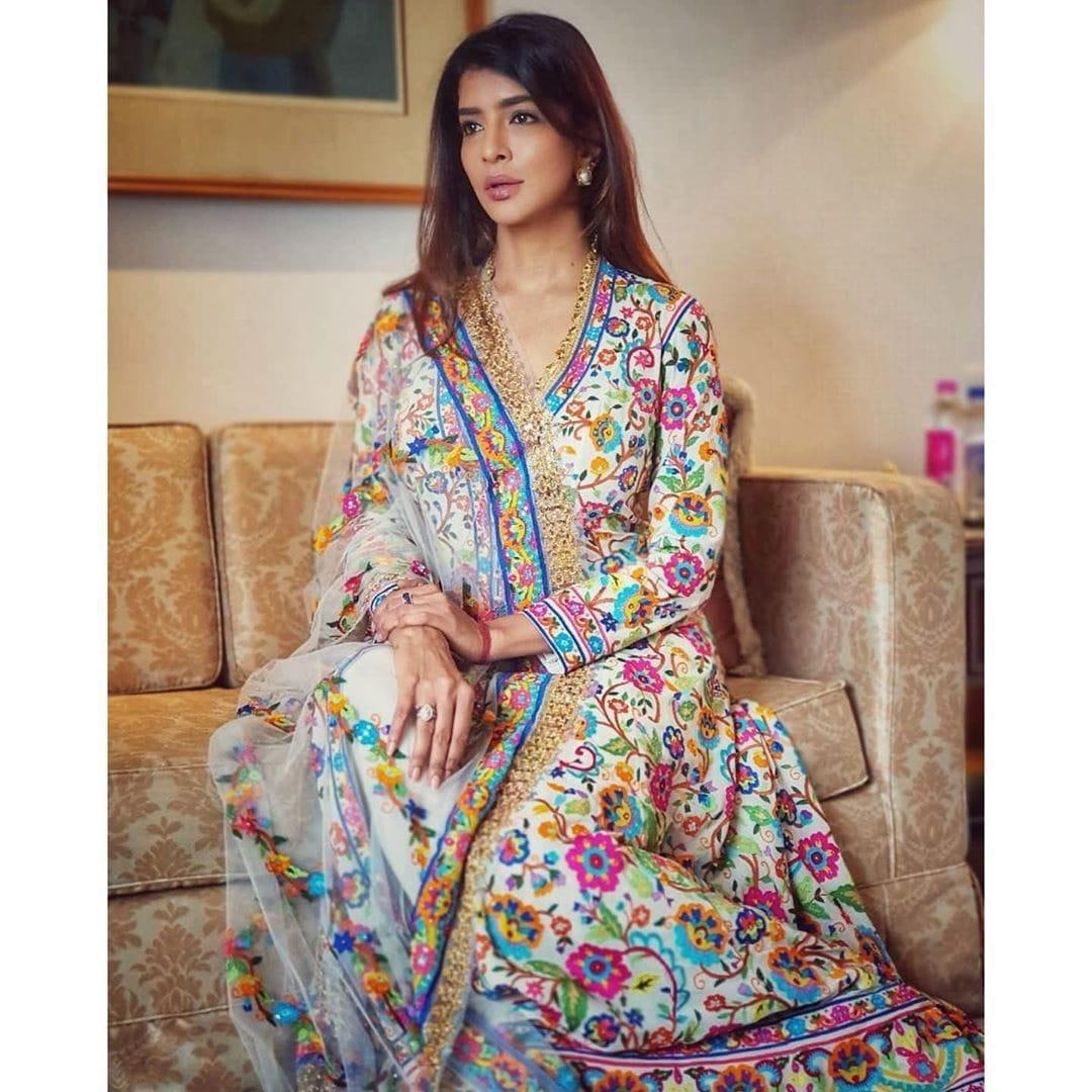 Audacious Party Wear Gown Salwar Suits Dress In Low Rate