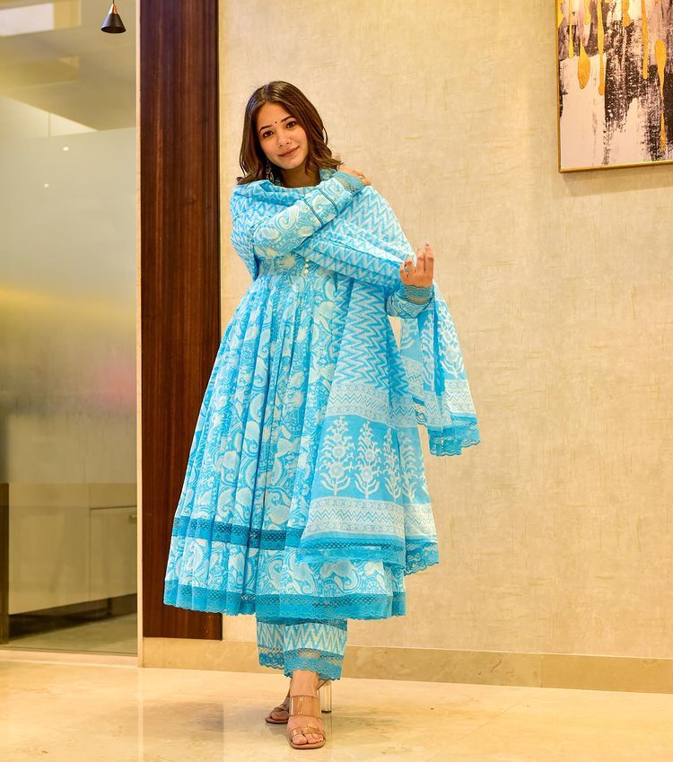 Best Embroidery Work Online Gown Designs