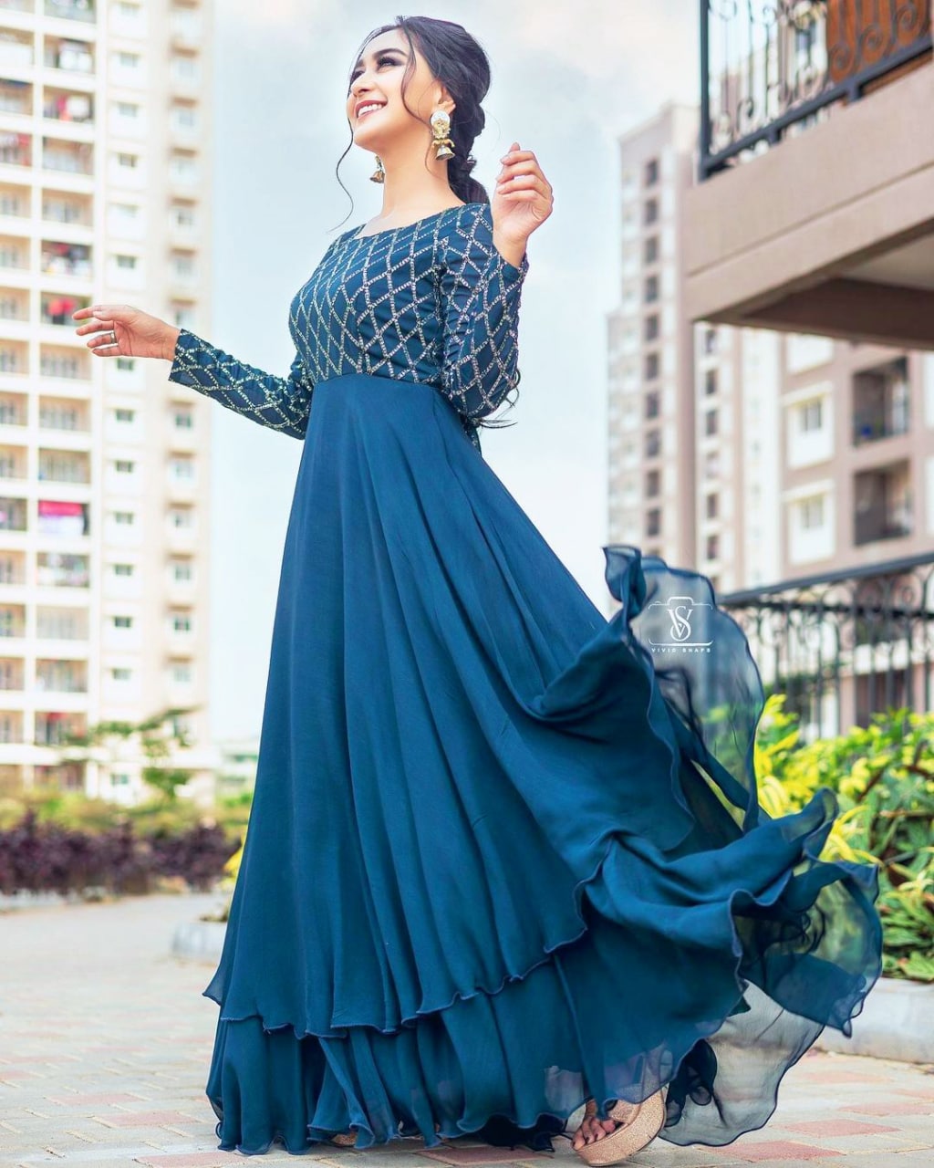 Fancy Designs Heavy Georgette Long Gown For Women