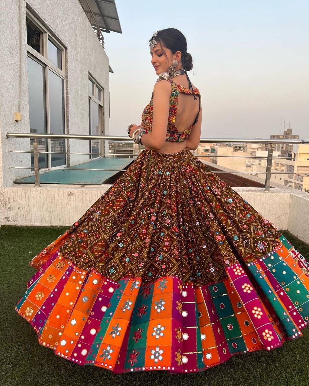 Graceful Printed Hand Work Lehenga Choli For Navratri