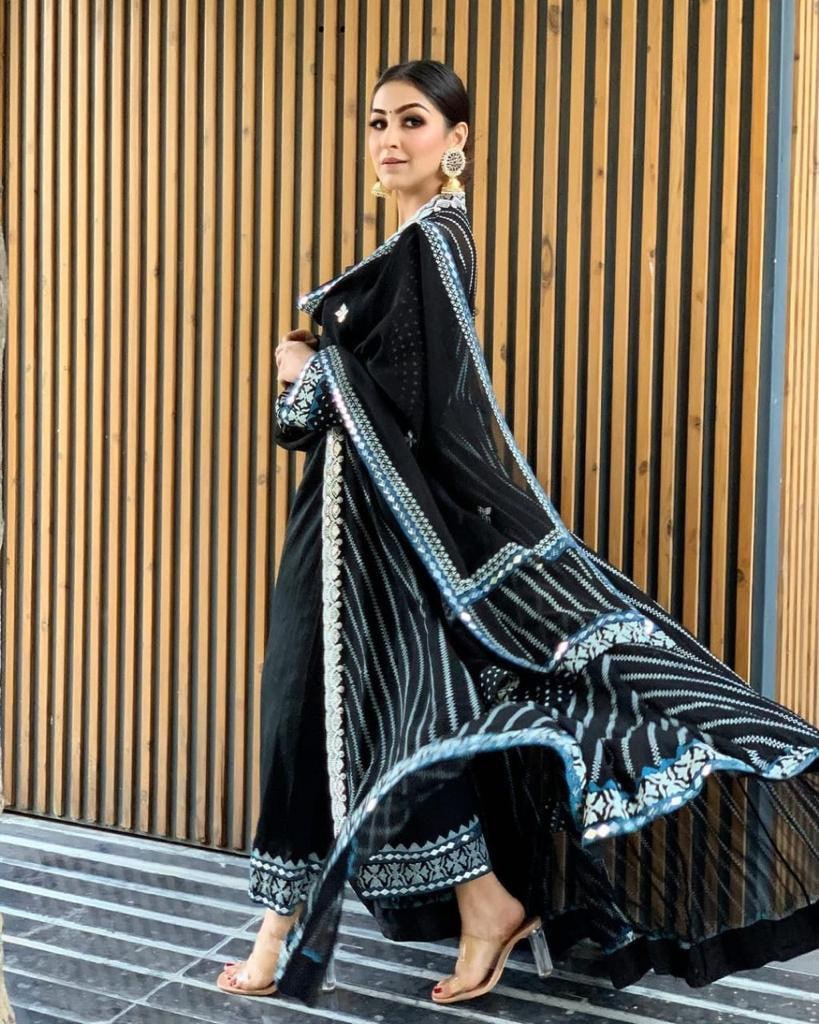 Stylist Black Designer Palazzo Suit