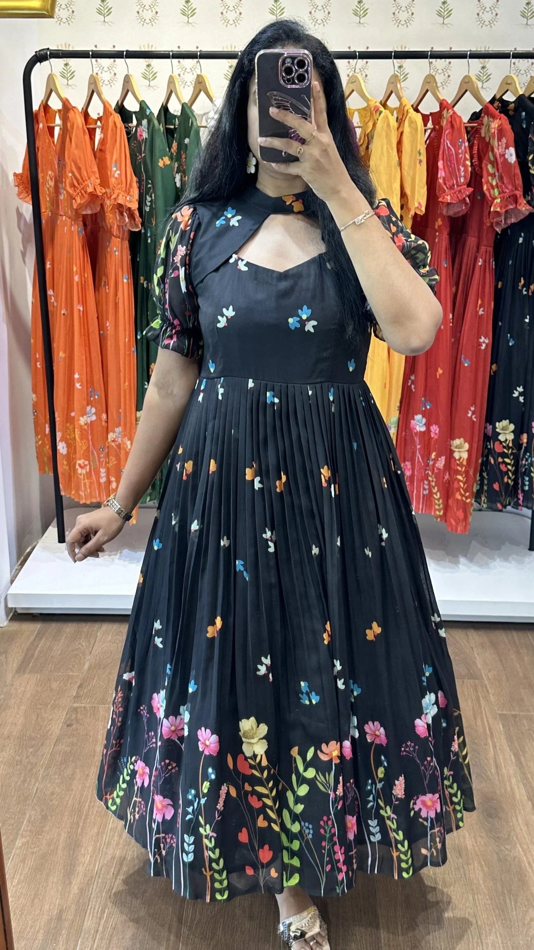Aadhya – Black