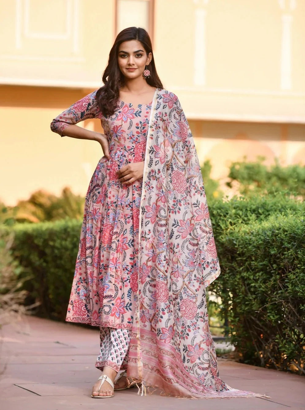 Women's Pink Printed Viscose Rayon Kurta and Pant Set