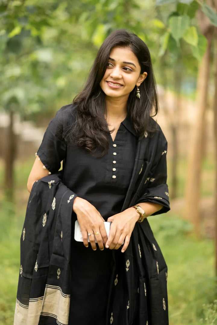 Blackberry Threads Suit