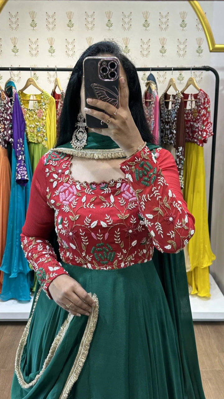 Nitya – Red & Green